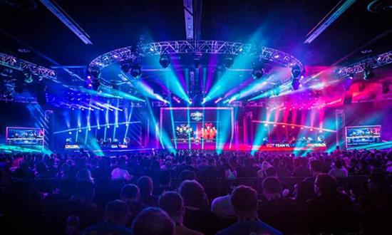 三人篮球作 三人篮球作