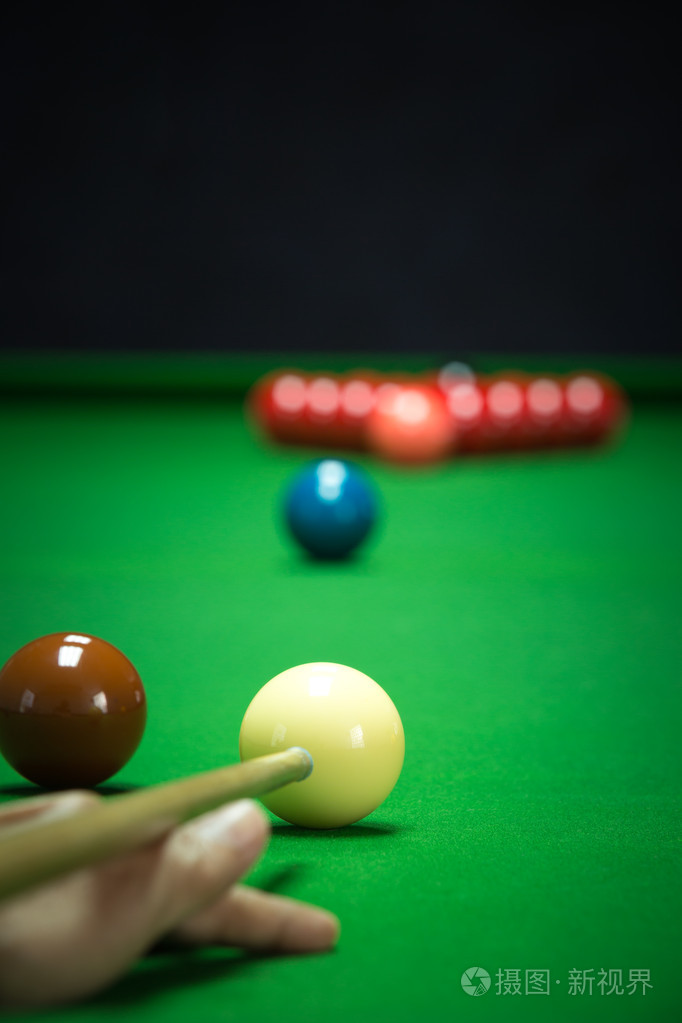 不可或缺地 不可或缺地