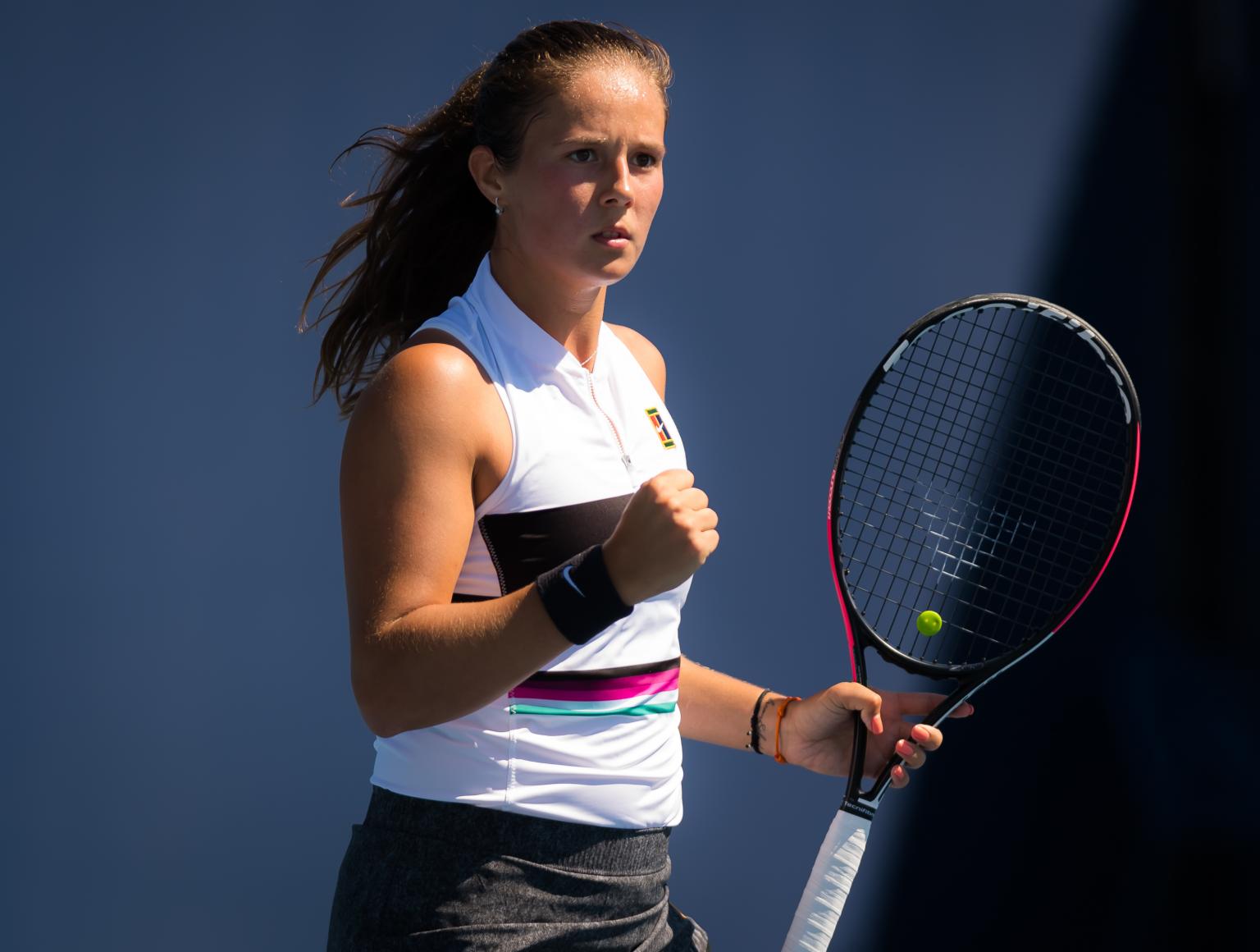 更是对全世 更是对全世