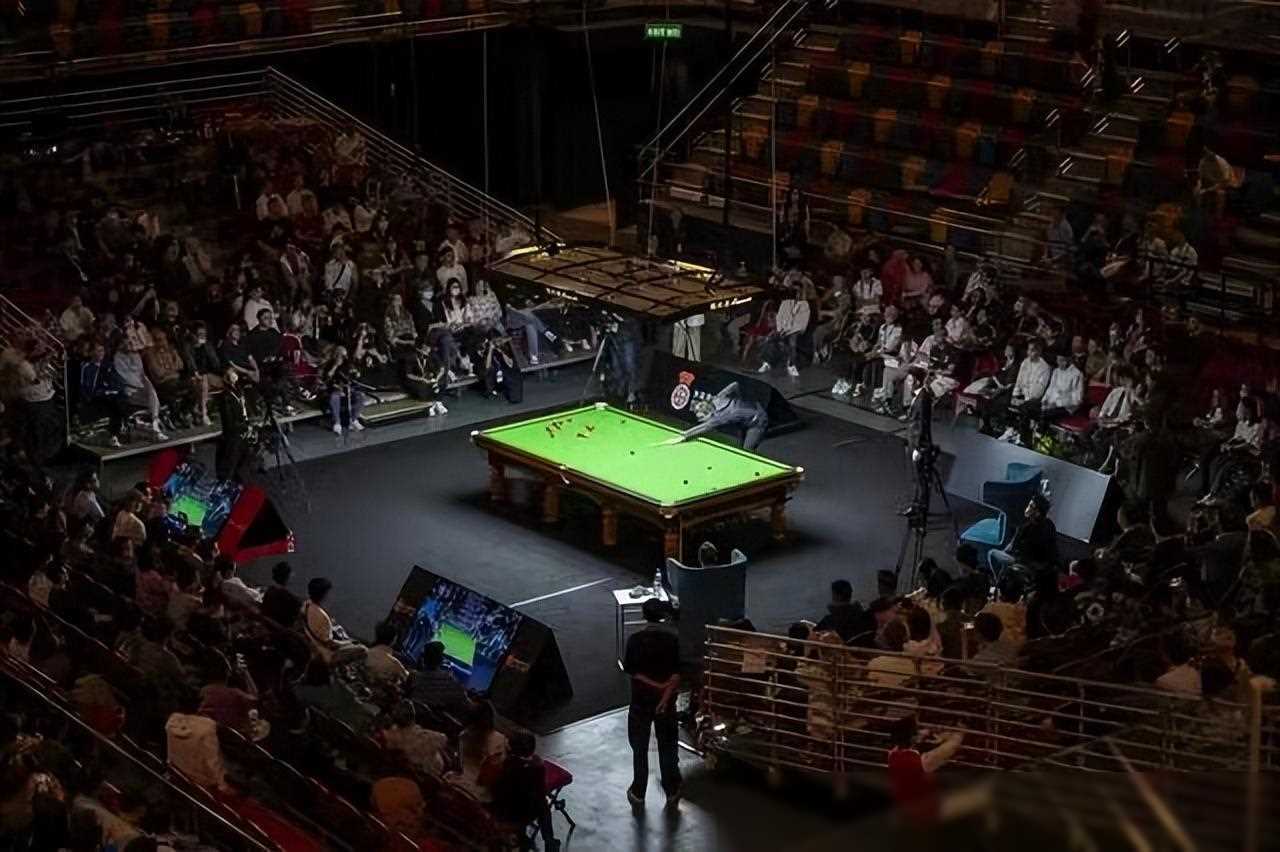 队的三名球 队的三名球