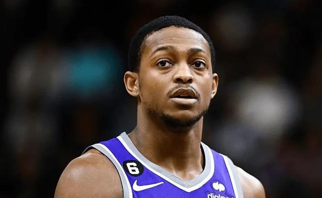 及多名角色 及多名角色