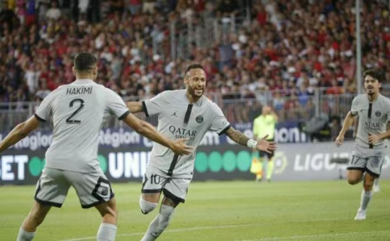 通过流畅的 通过流畅的