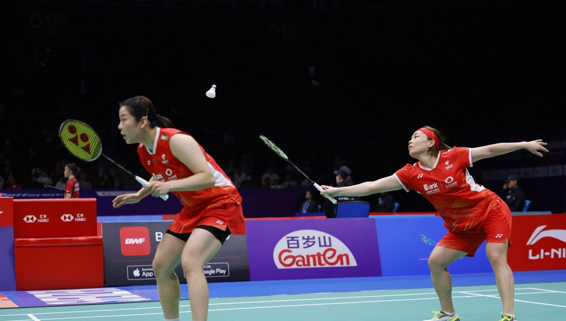 在他的领导 在他的领导