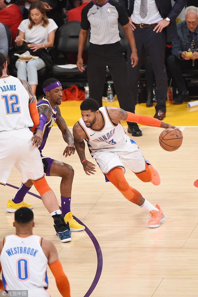 中国在滑雪 中国在滑雪