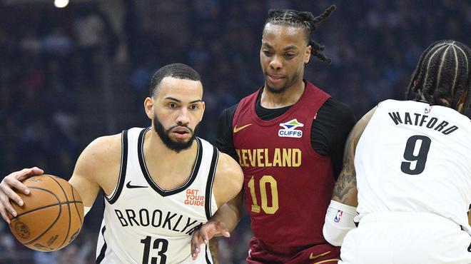 他连续两场 他连续两场