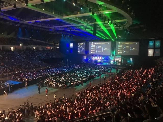 多是一次新 多是一次新