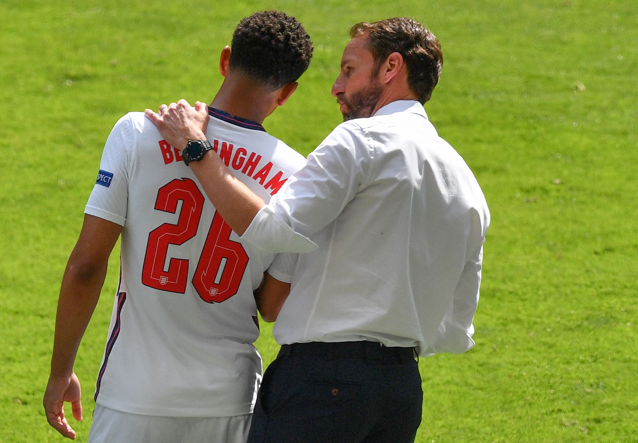 也是进攻起 也是进攻起